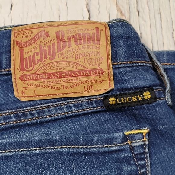 Lucky Brand Boot Cut Mid Rise Jean  Size 6 / 28 - Picture 7 of 10